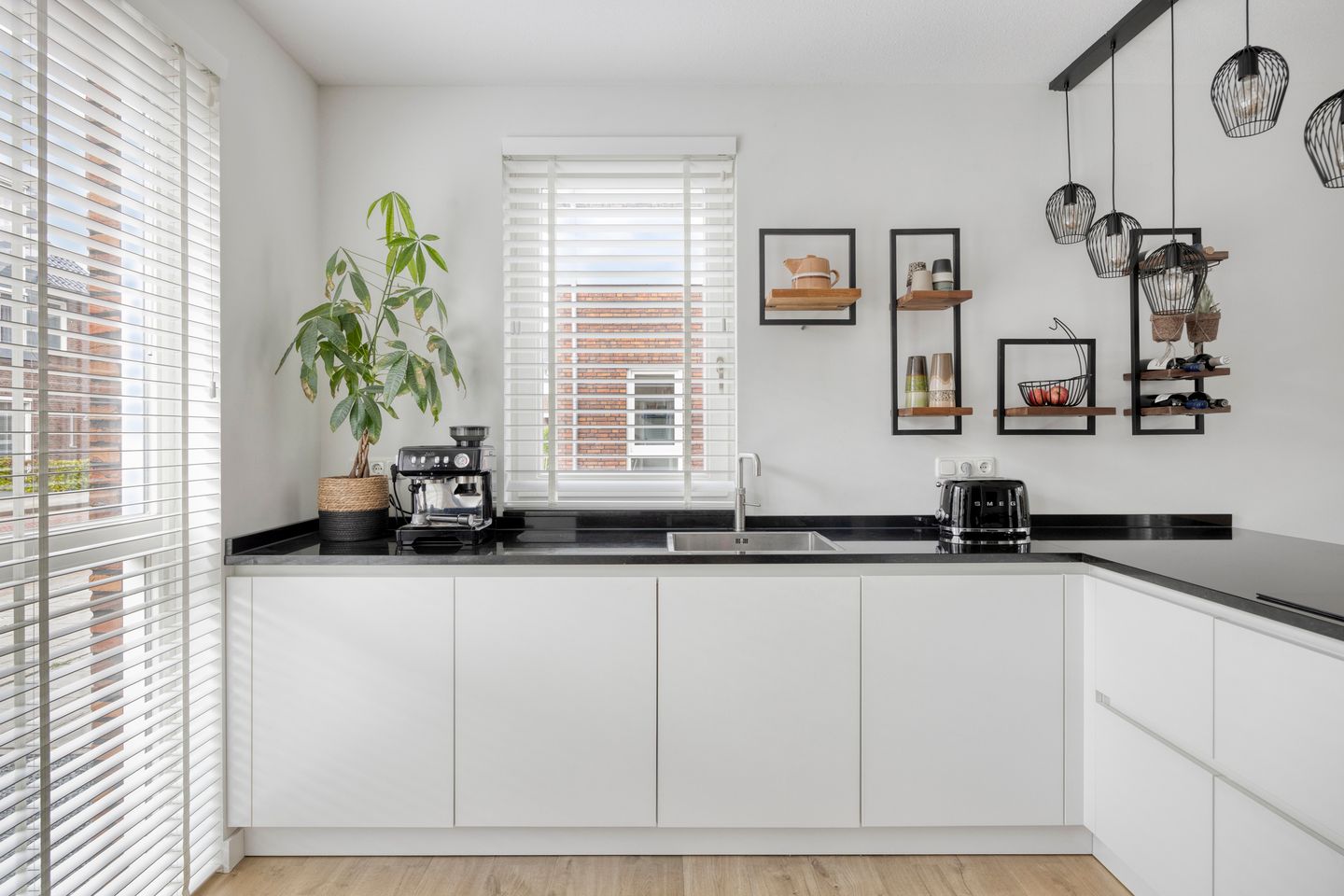Move-in ready semi-detached home with A+ energy label, garage and solar panels in Made-Oost — 19