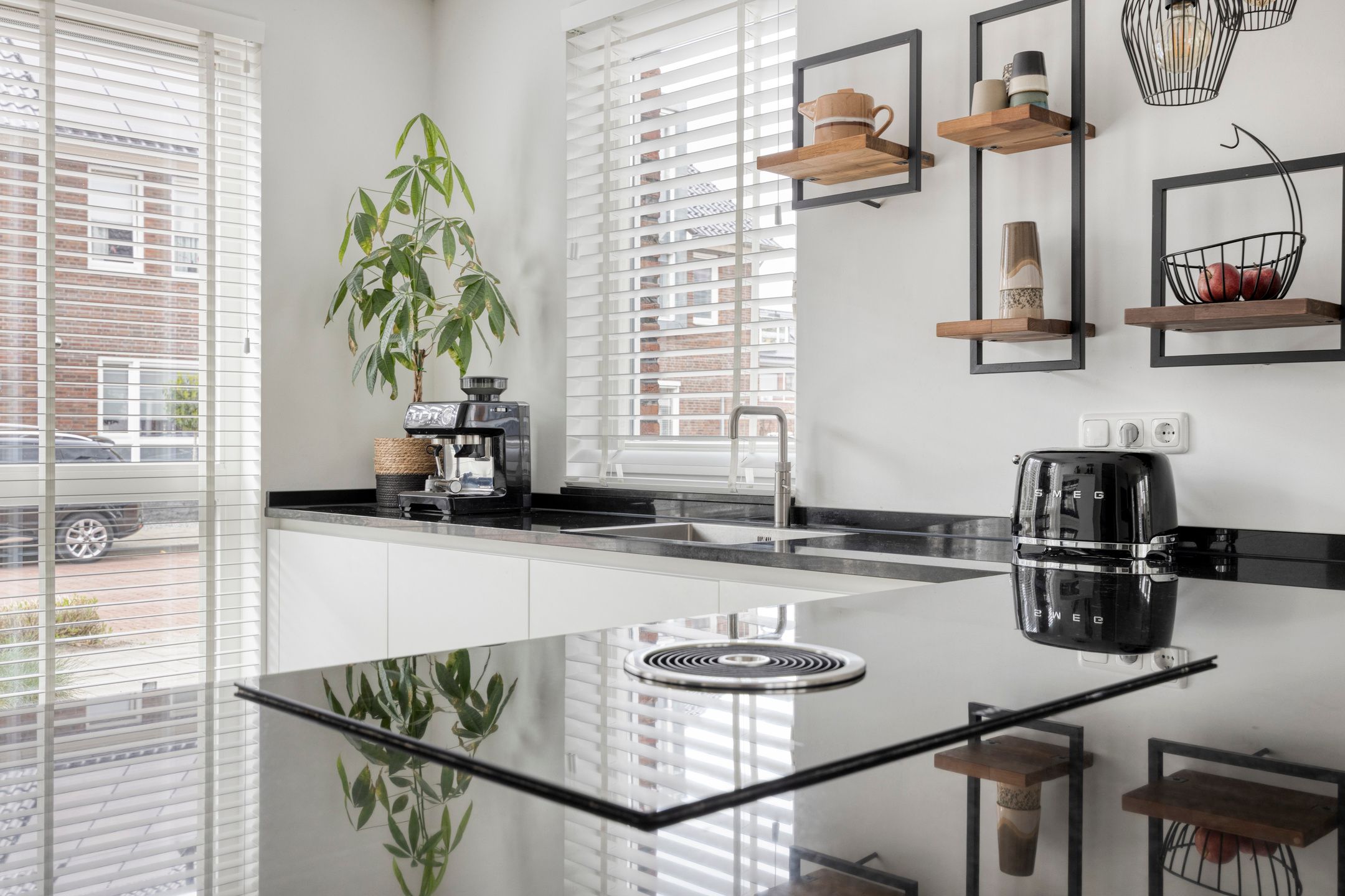 Move-in ready semi-detached home with A+ energy label, garage and solar panels in Made-Oost — 18