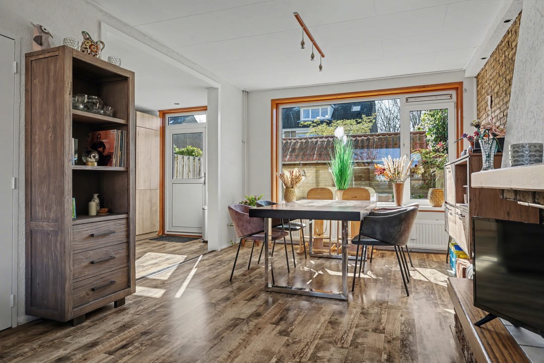 Photo 8 of Nassaustraat 4