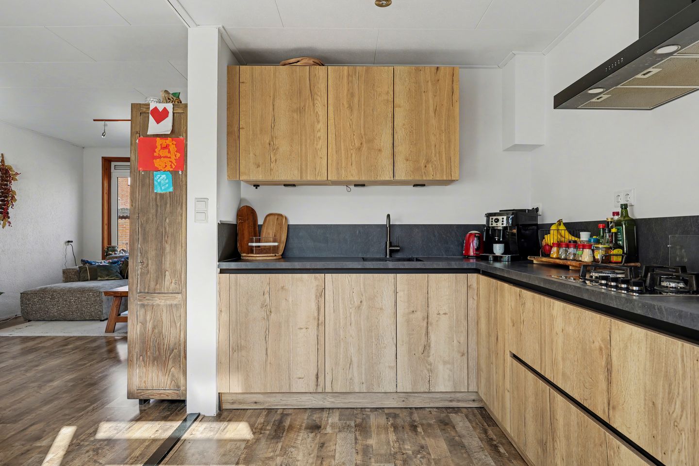 Photo 10 of Nassaustraat 4