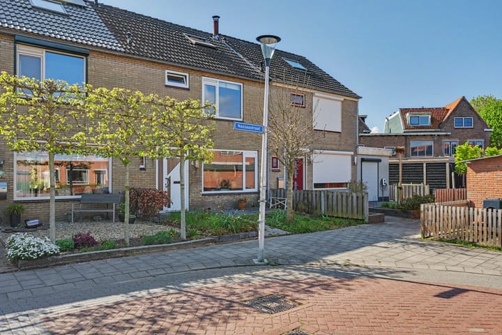 Photo 2 of Nassaustraat 4