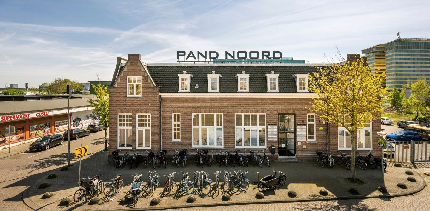 View photo 5 of Meeuwenlaan 98