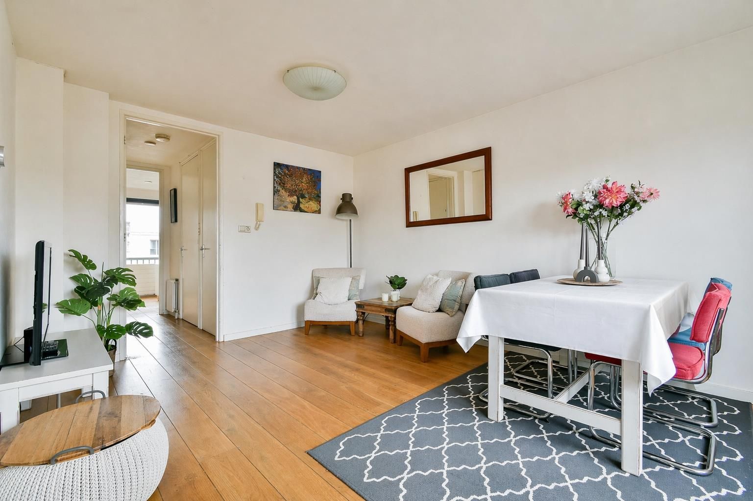 Photo 6 of Eemsstraat 31-3