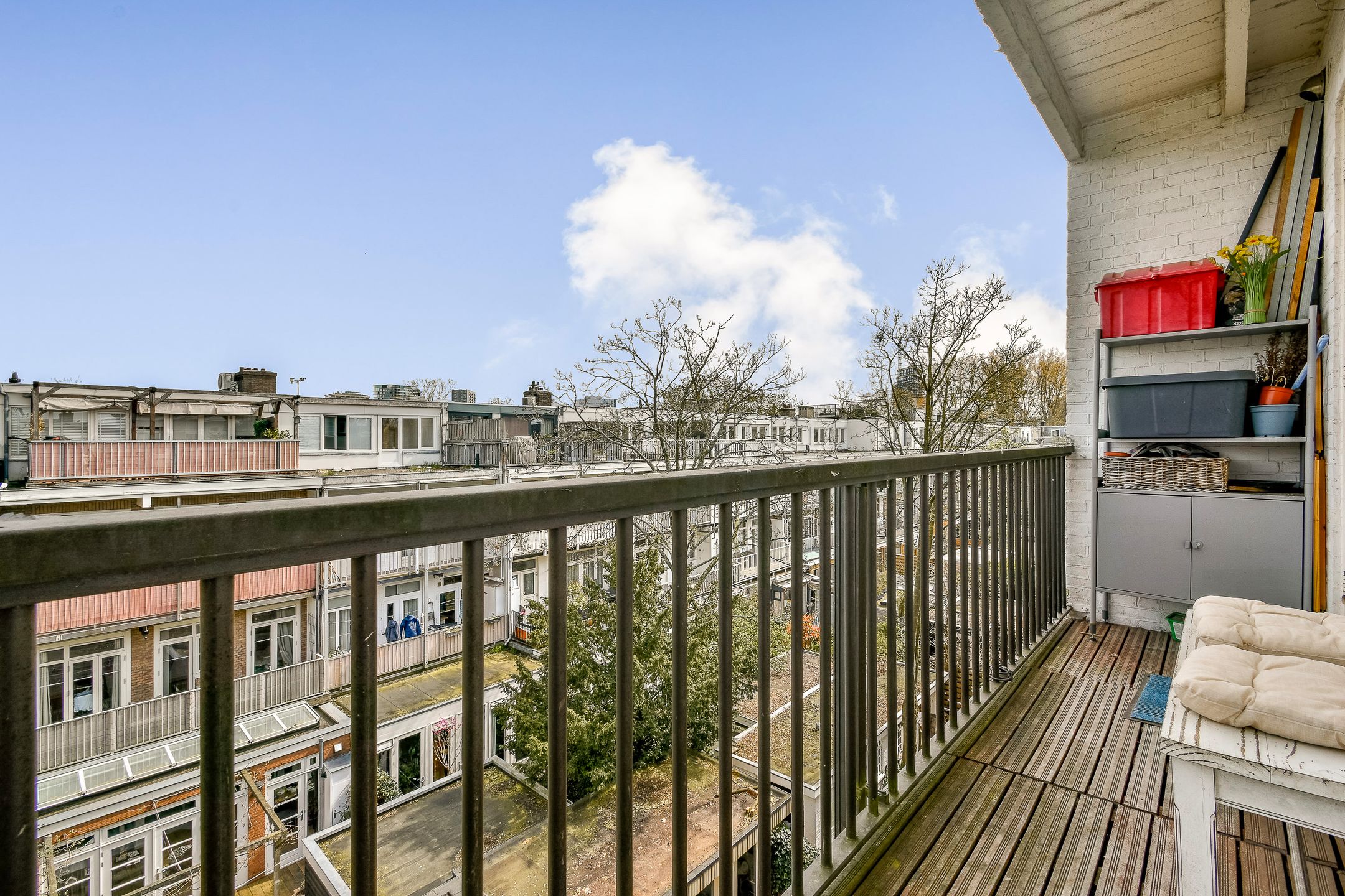 Photo 12 of Eemsstraat 31-3