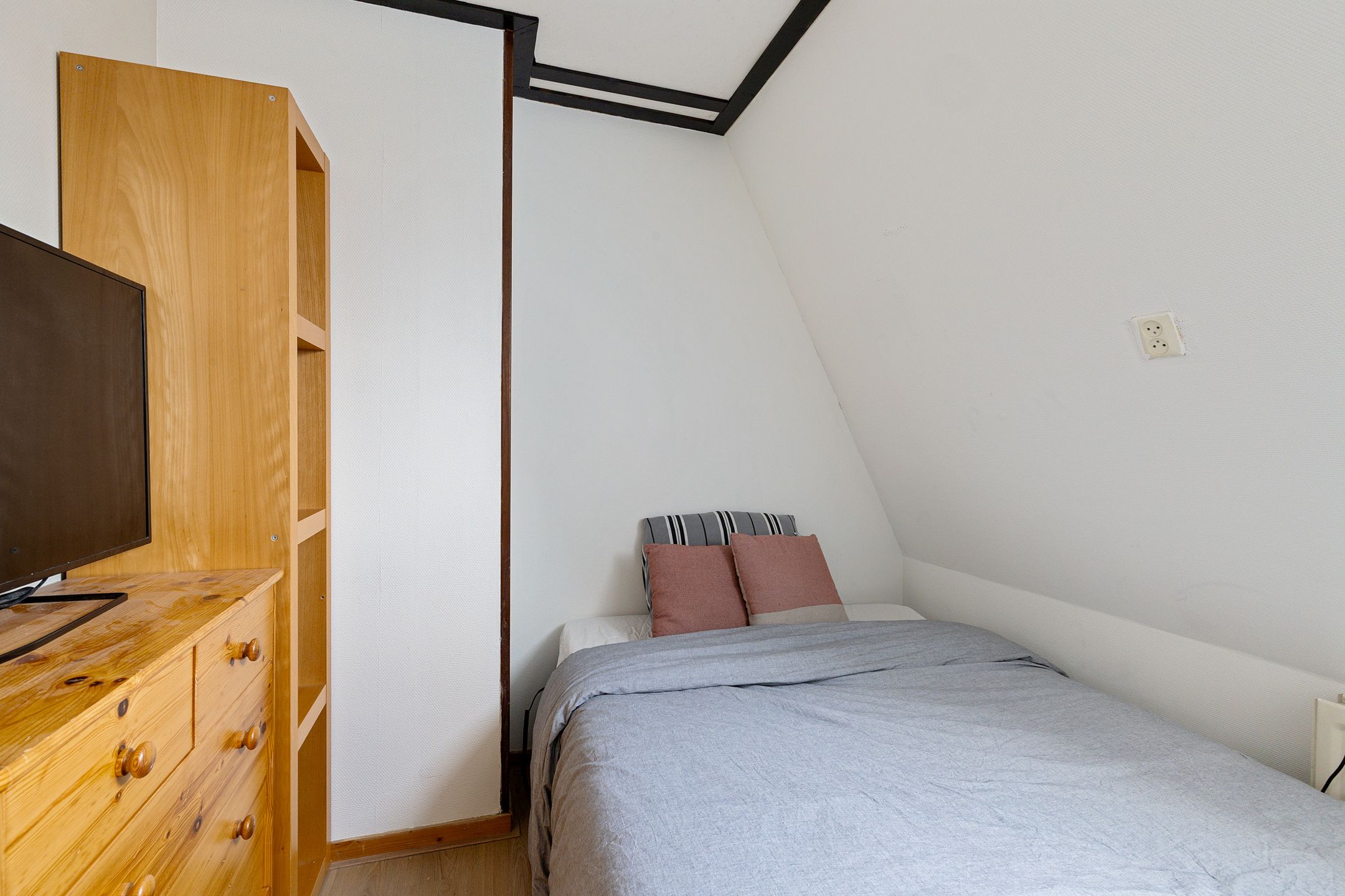 Foto 30 van Woudstraat 24