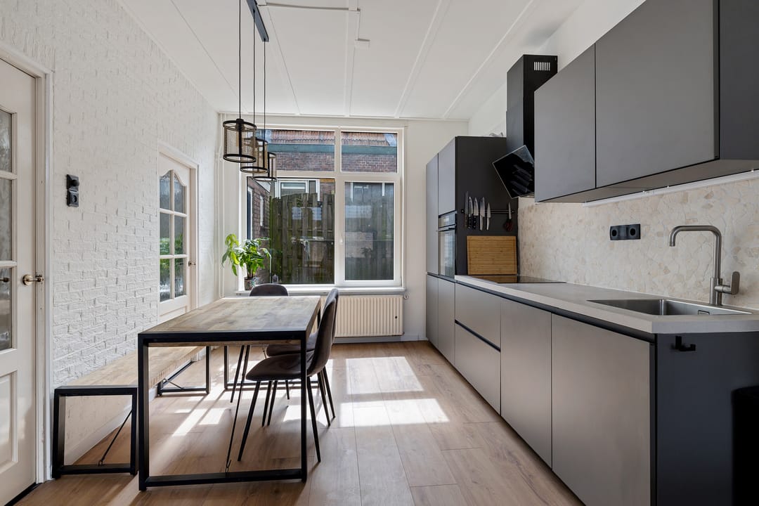 Foto 13 van Woudstraat 24