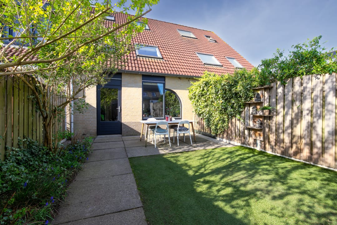 Photo 16 of Arthur van Schendelstraat 3