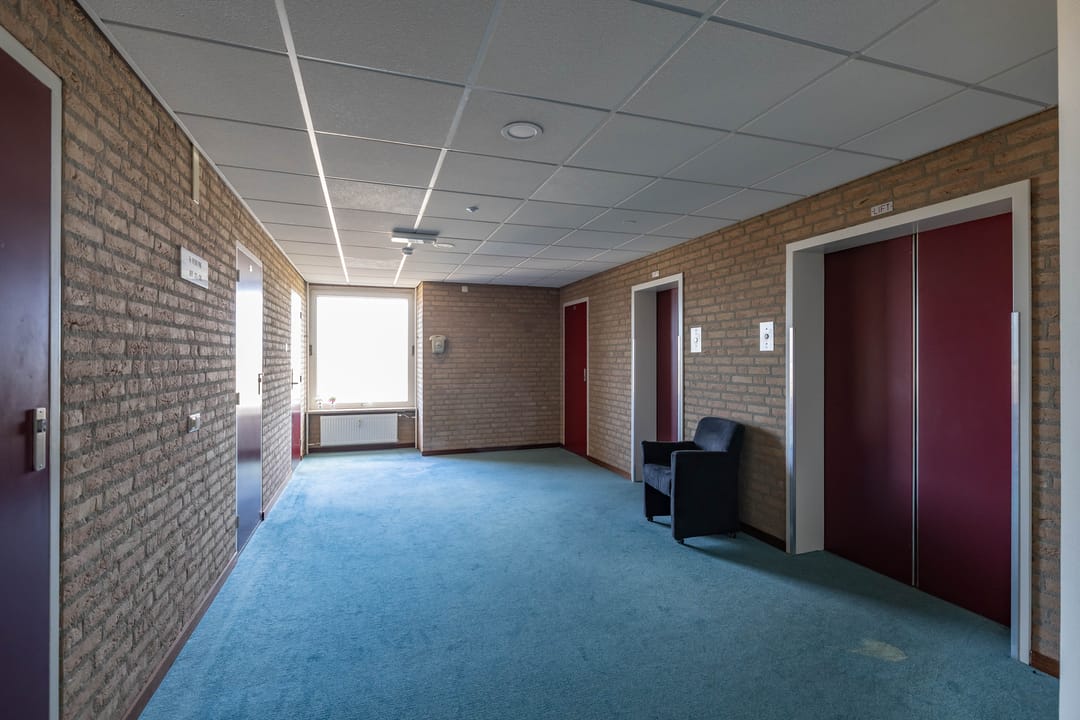 Foto 7 van Helper Brink 61-174