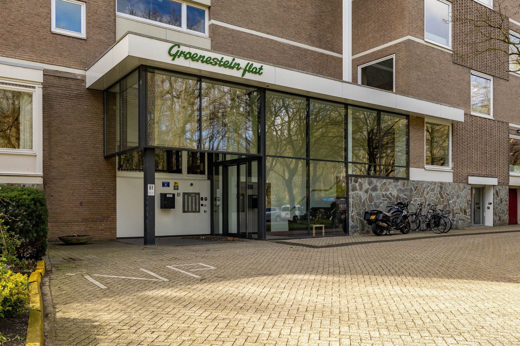 Foto 6 van Helper Brink 61-174