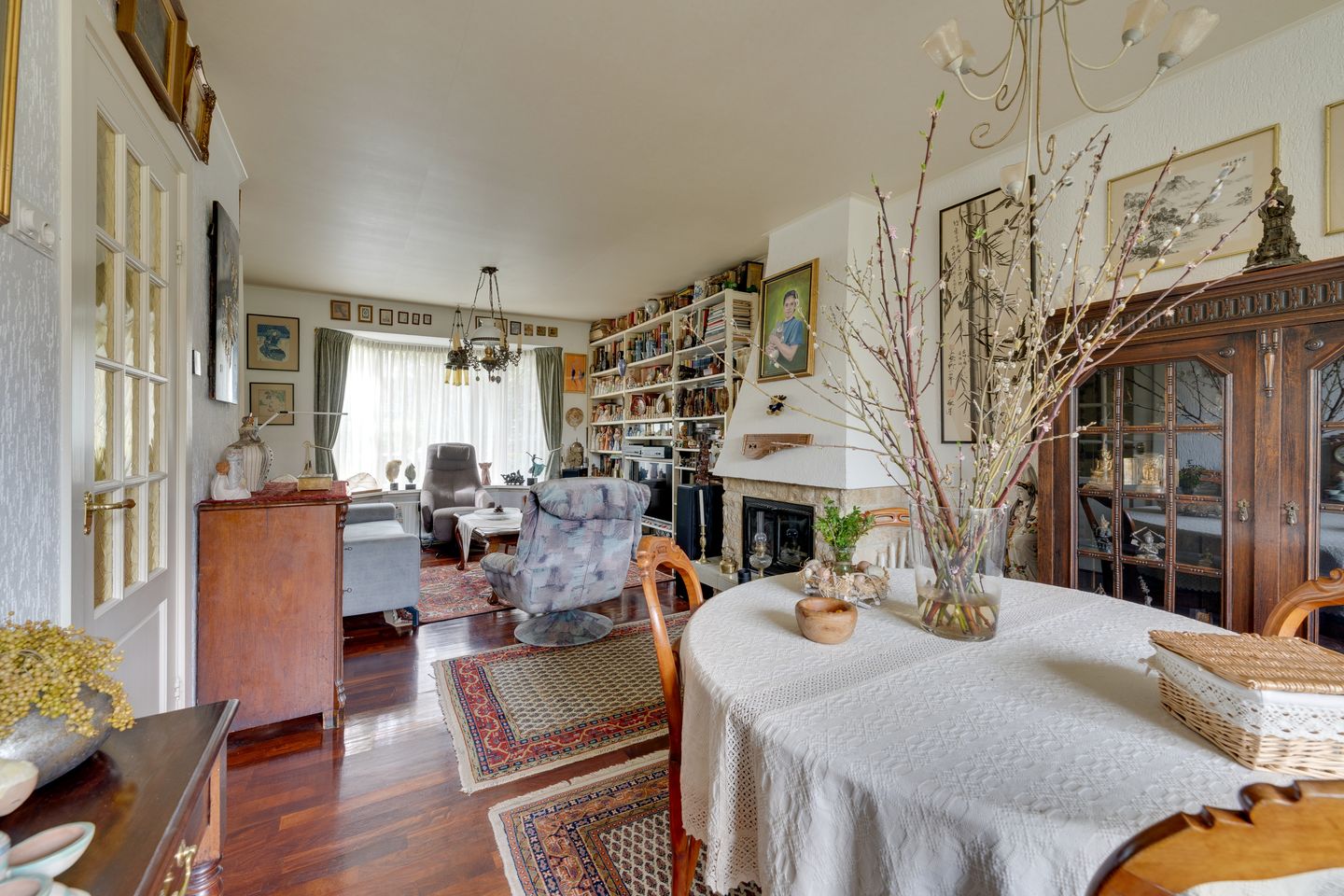 Foto 19 van De Surmontstraat 10