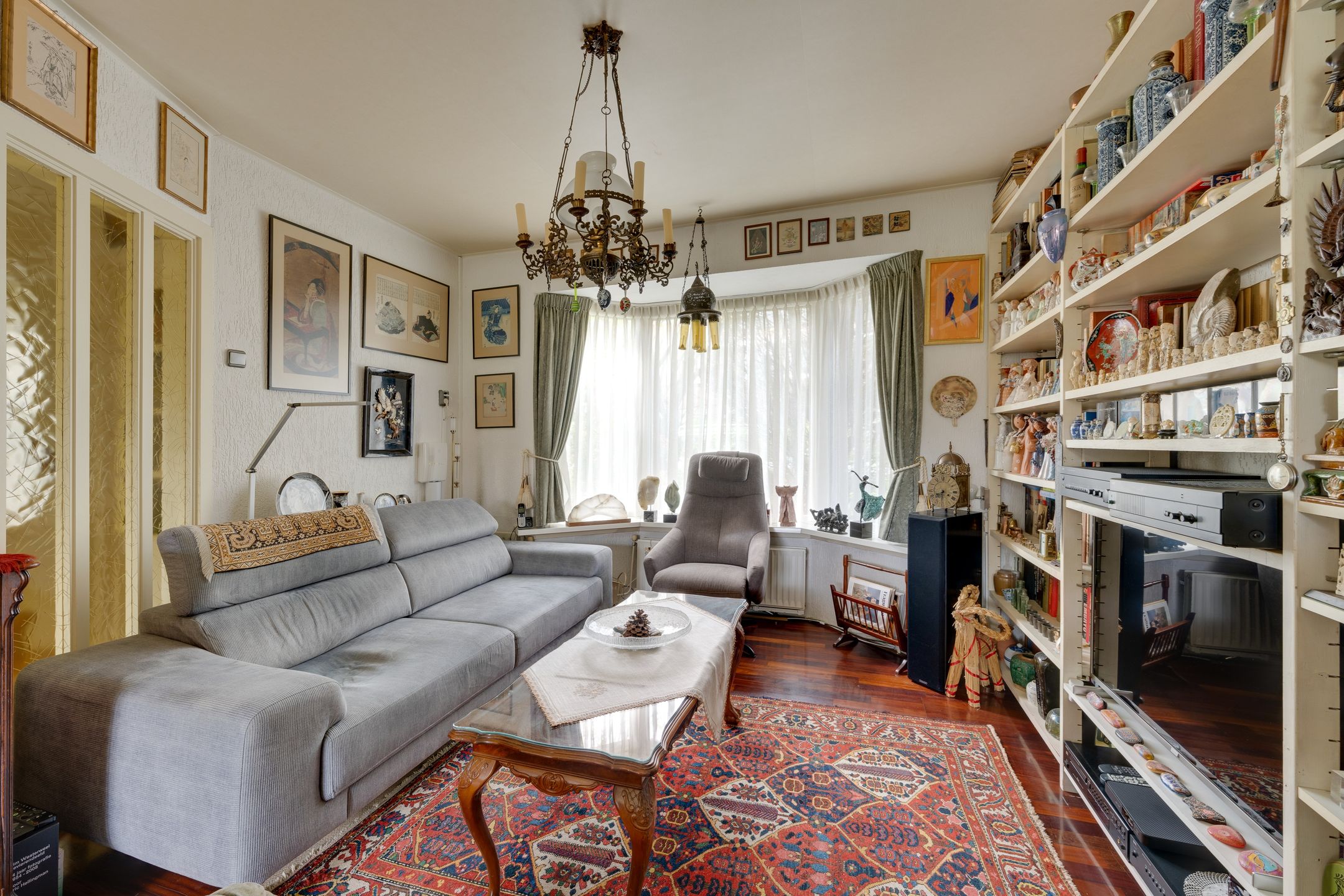 Foto 12 van De Surmontstraat 10