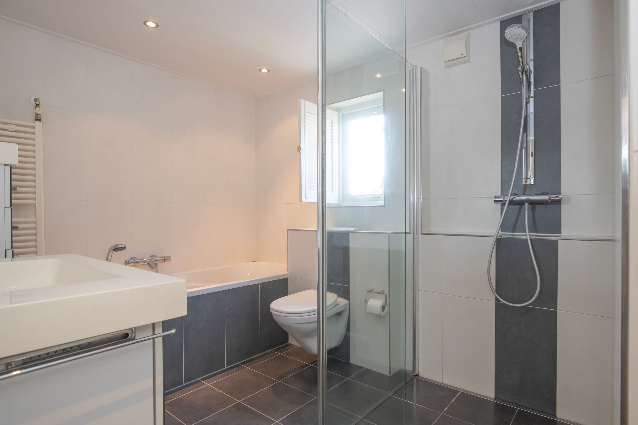 Foto 30 van Henschoterlaan 31