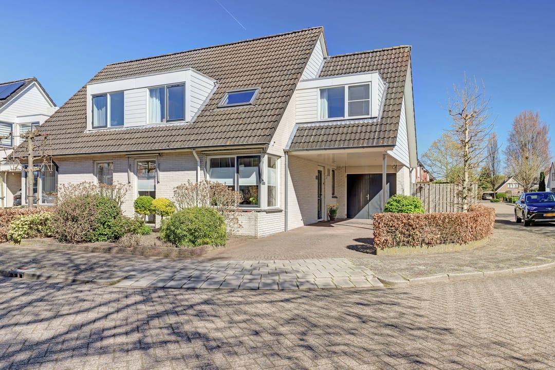 Foto 1 van Hooiland 32