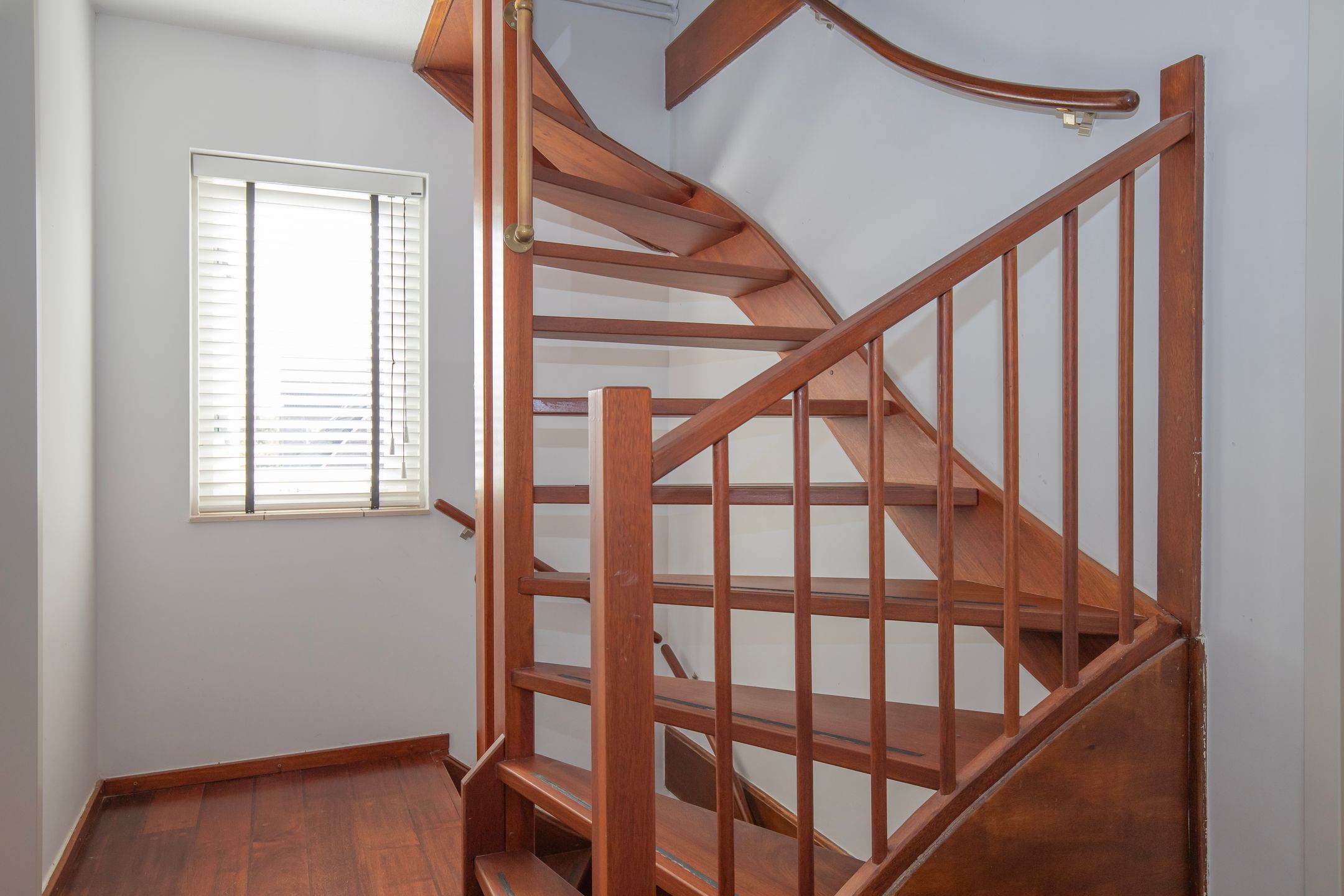 Foto 33 van Henschoterlaan 31