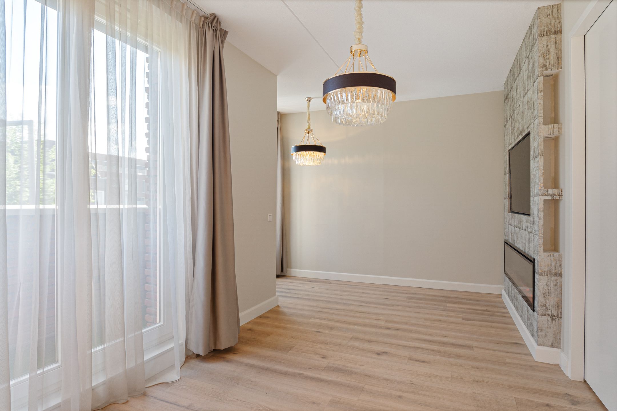 Spacious Corner House with Six Bedrooms and Garage in Rotterdam Zestienhoven — 48