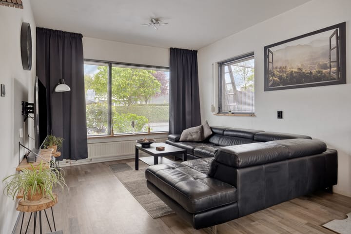 Photo 4 of Newtonstraat 23