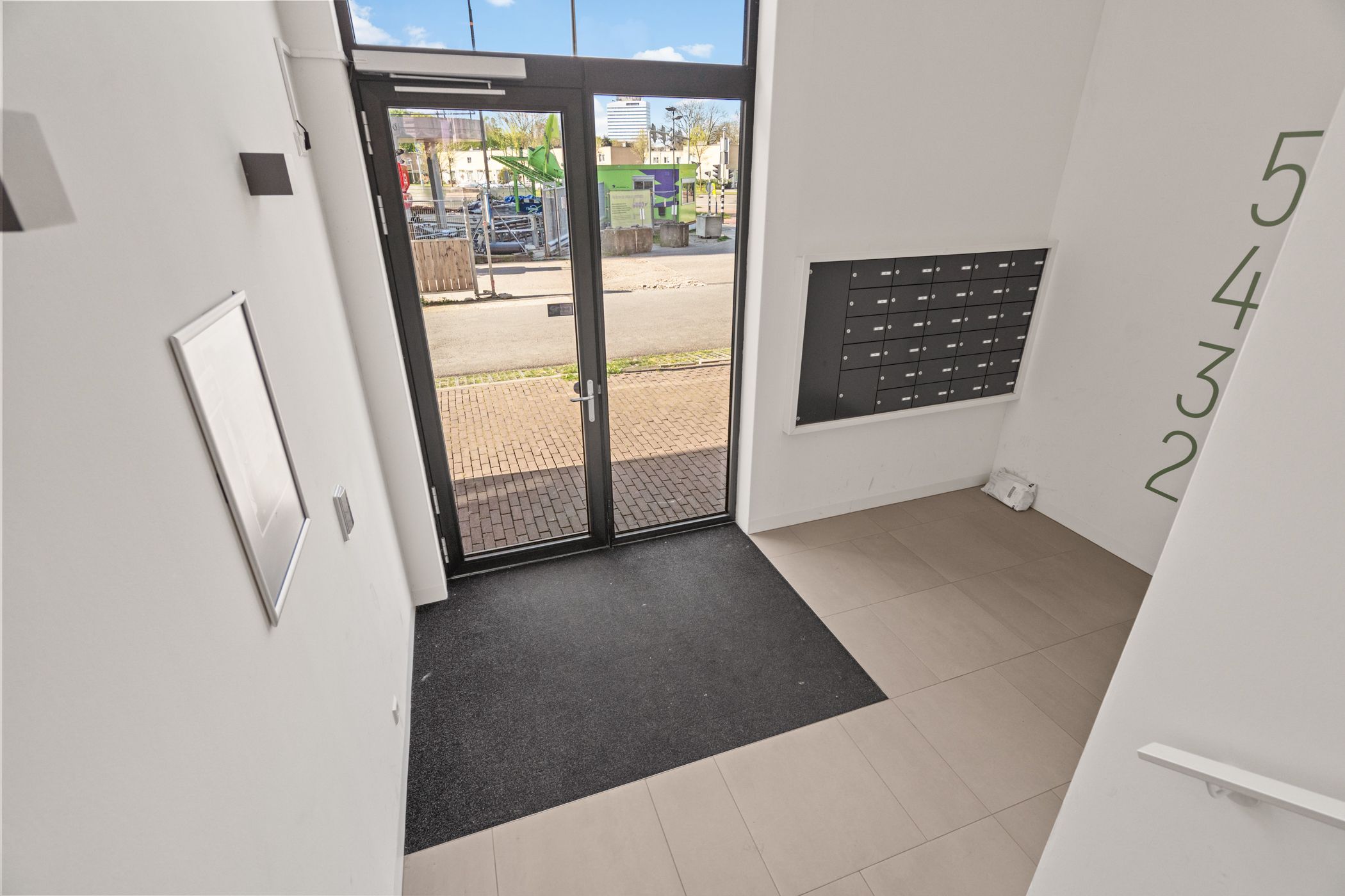 Photo 9 of Laan van Verzetsstrijders 42