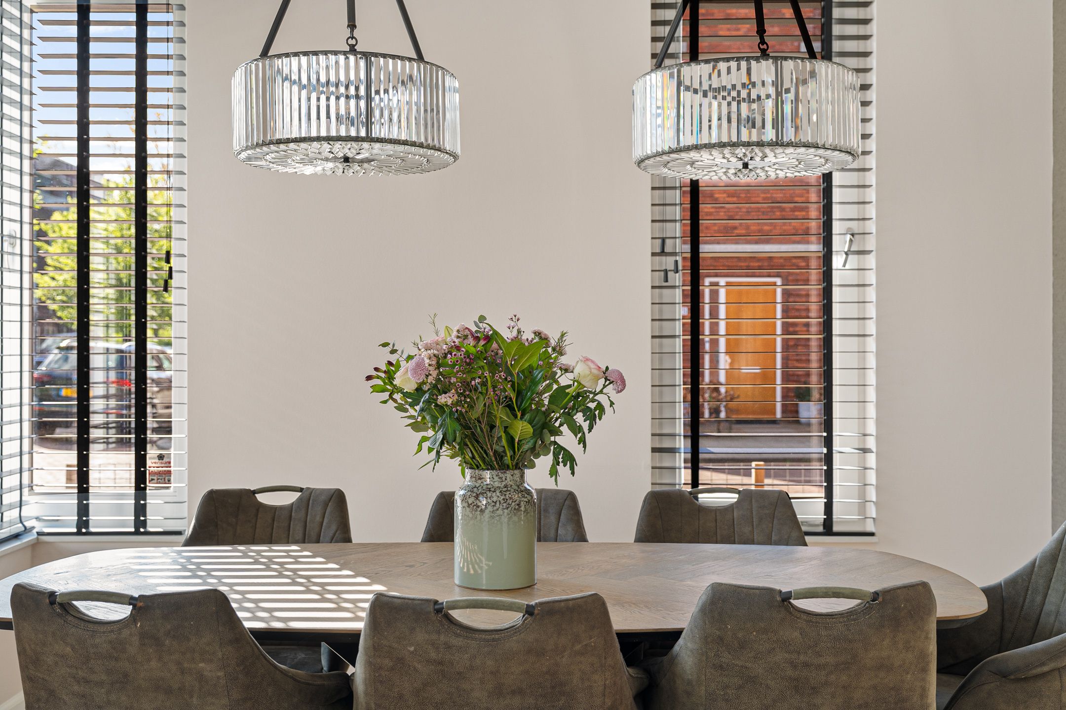 Spacious Corner House with Six Bedrooms and Garage in Rotterdam Zestienhoven — 30