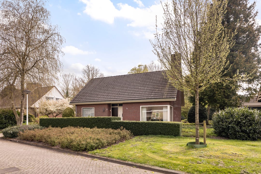 Foto 2 van Skierstins 8