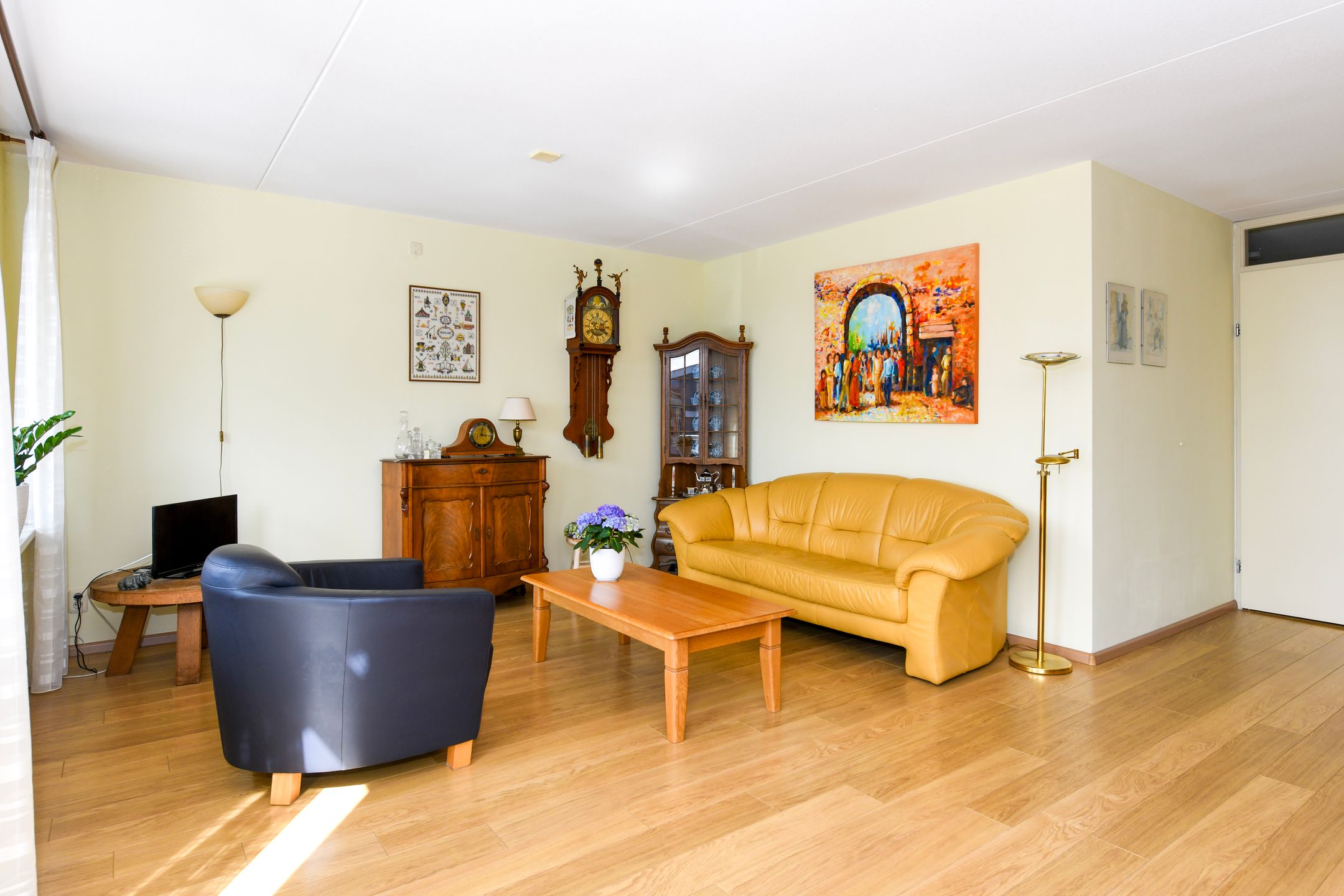 Foto 6 van Plein 2000 85