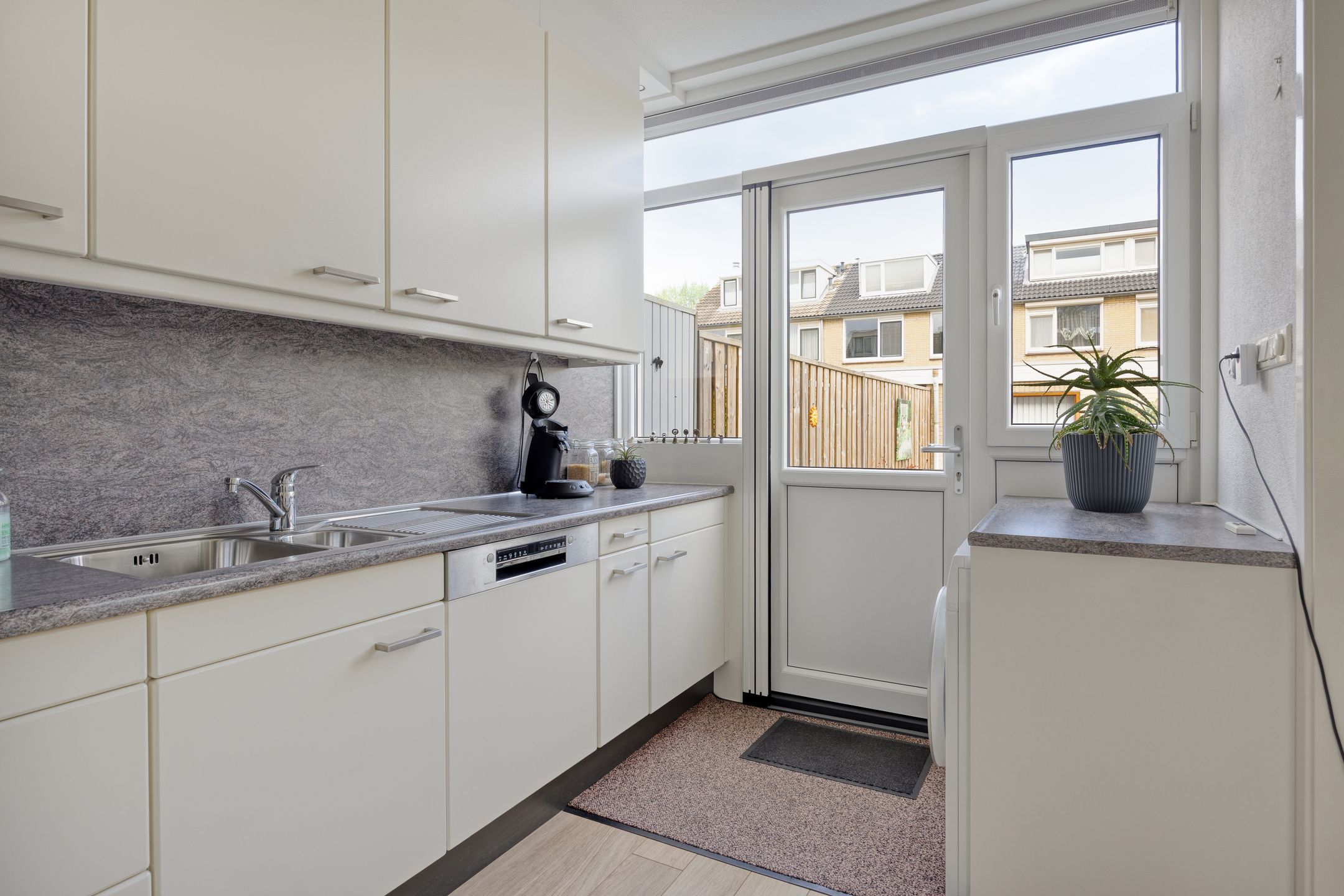 Foto 12 van Lariksstraat 23