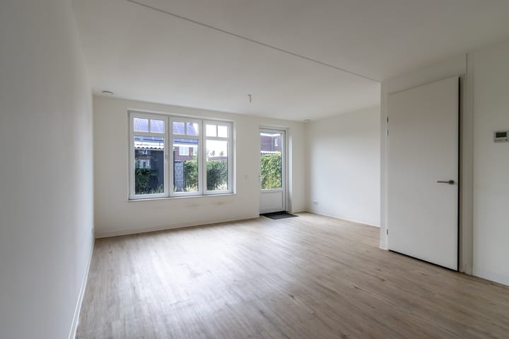 Photo 3 of Venakker 12