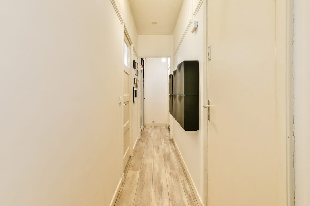 Bright 2-Bedroom Apartment with Park View and Sunny Balcony in Amsterdam West — 13