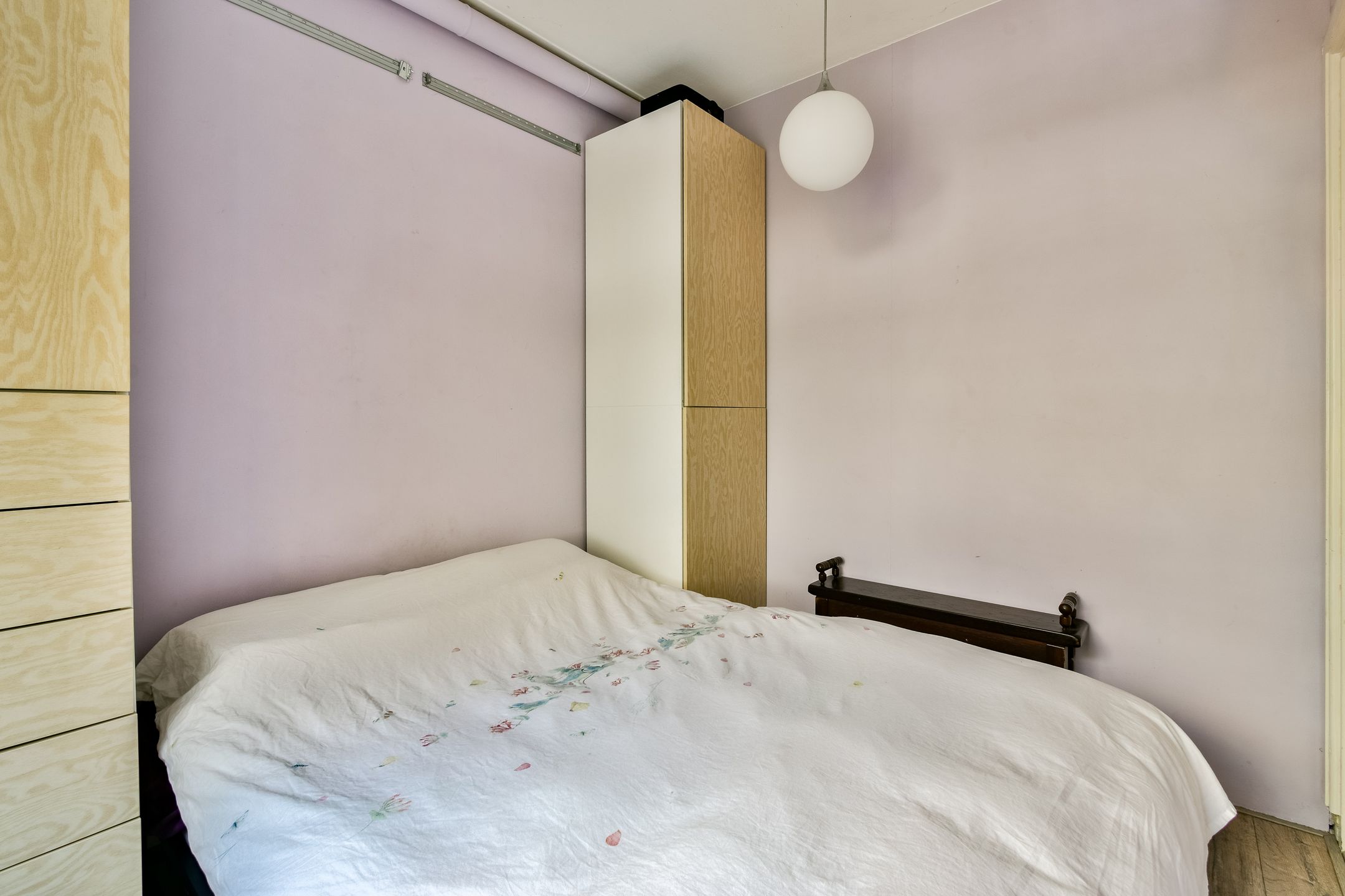 Bright 2-Bedroom Apartment with Park View and Sunny Balcony in Amsterdam West — 15