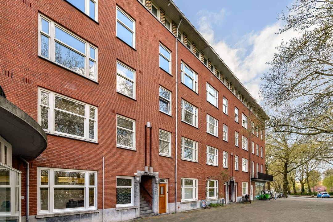 Bright 2-Bedroom Apartment with Park View and Sunny Balcony in Amsterdam West — 28
