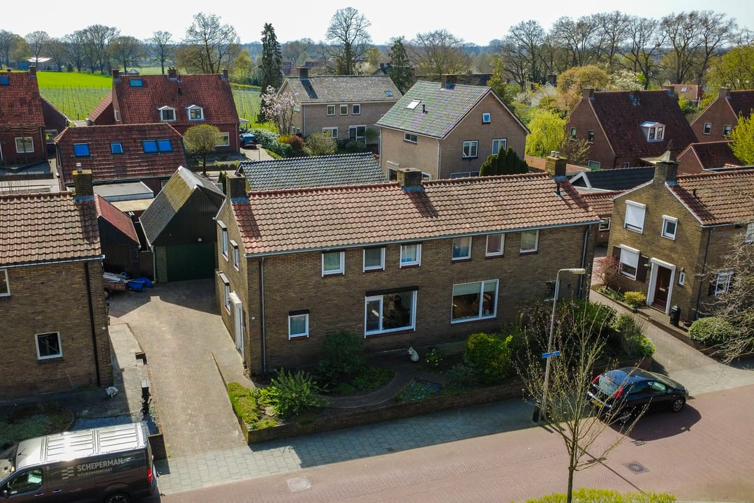 Photo 32 of Schoolstraat 21