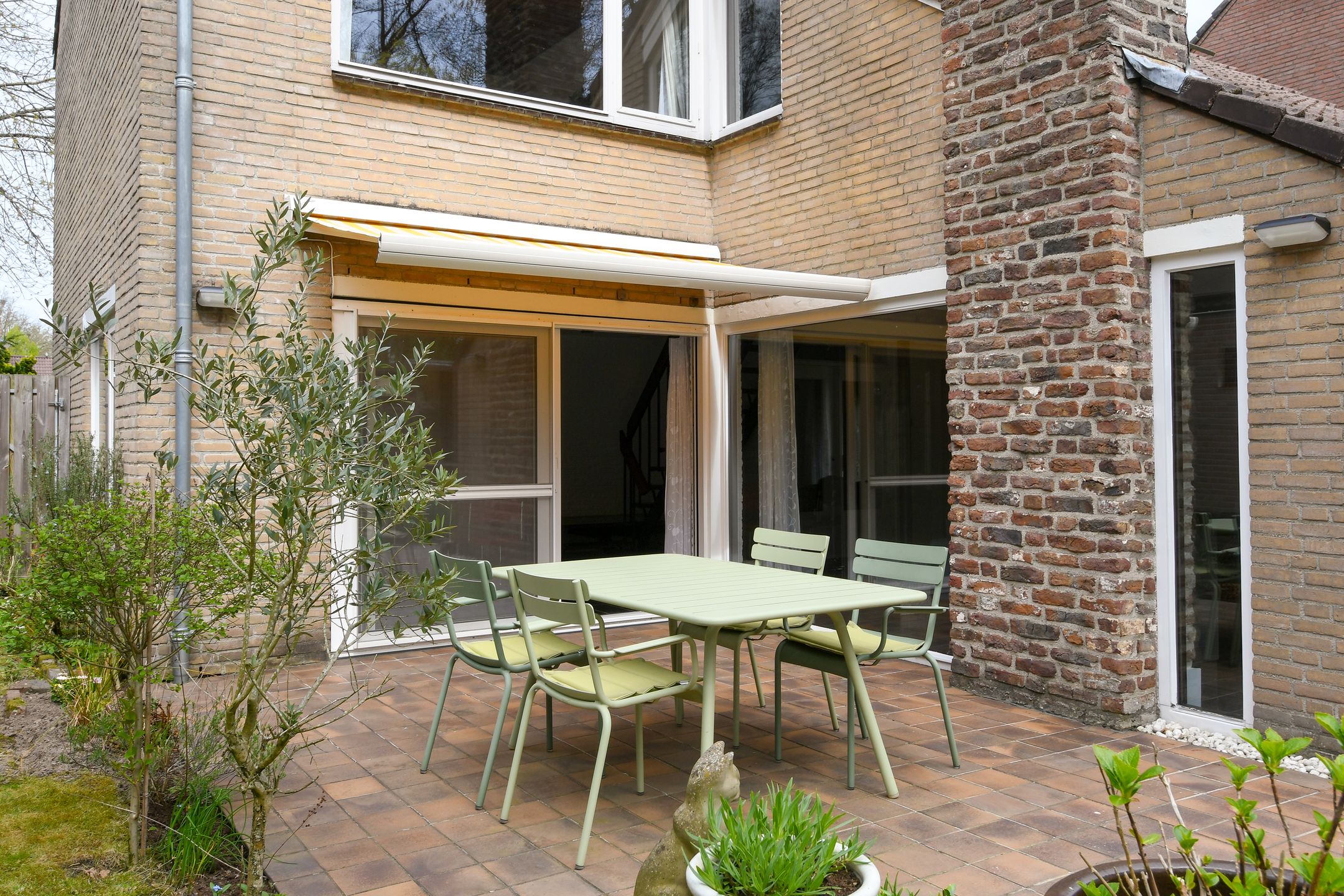 Foto 33 van Dordognelaan 40