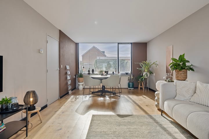 Photo 4 of Adriaen Brouwerstraat 39