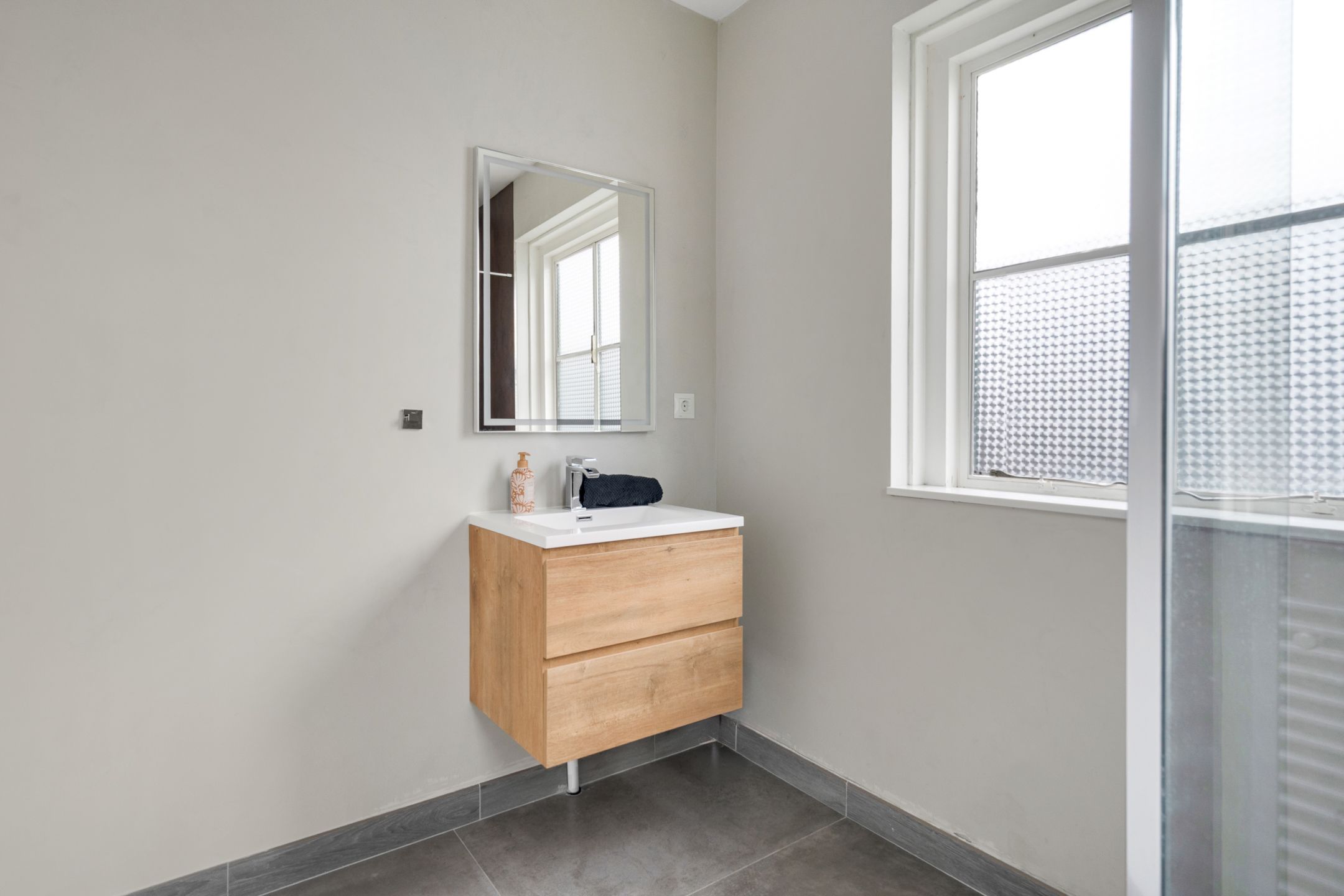 Foto 27 van Kanaalstraat 327