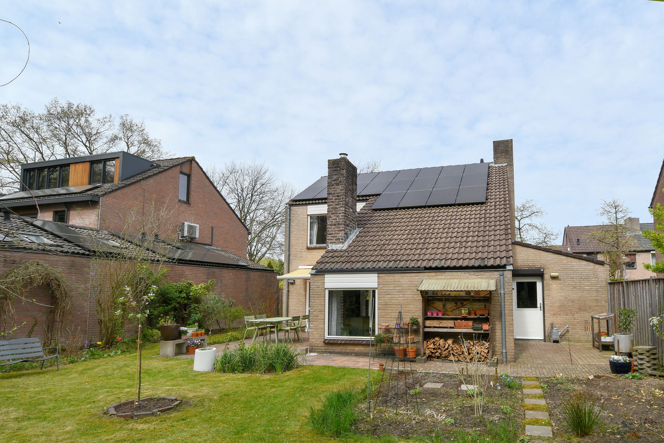 Foto 42 van Dordognelaan 40