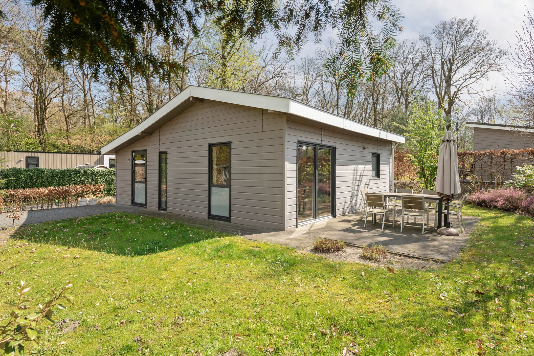 2-bedroom freehold villa in Beekbergen — photo 2 of 5