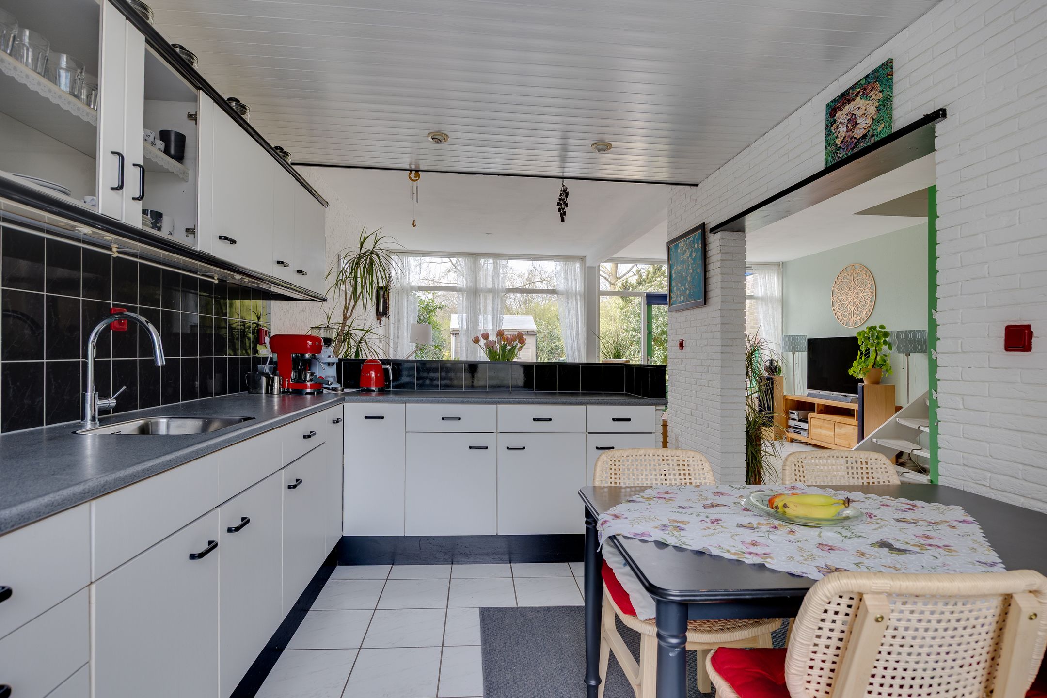 Foto 6 van Dioriet 12