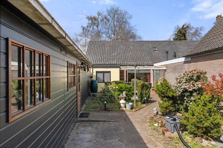 Photo 4 of Van Balverenweg 11