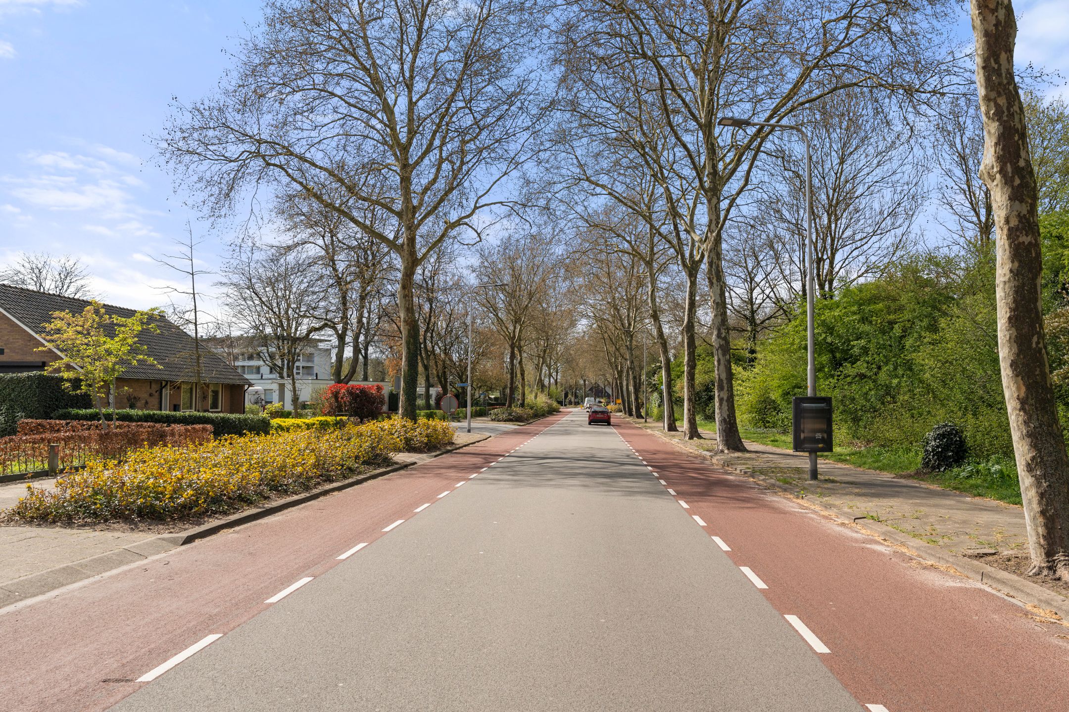 Foto 9 van Van Balverenweg 11