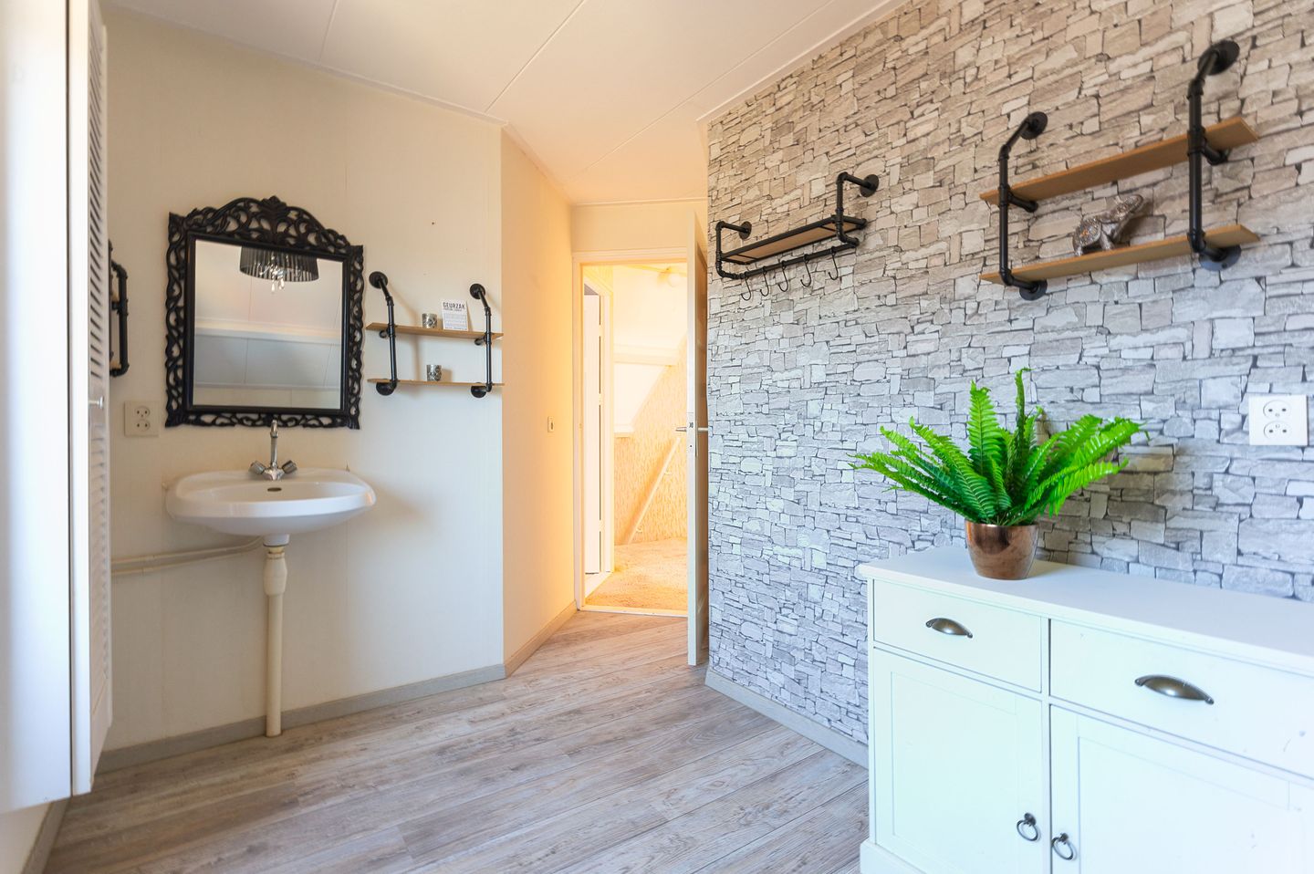 Photo 20 of Simon Koopmanstraat 78