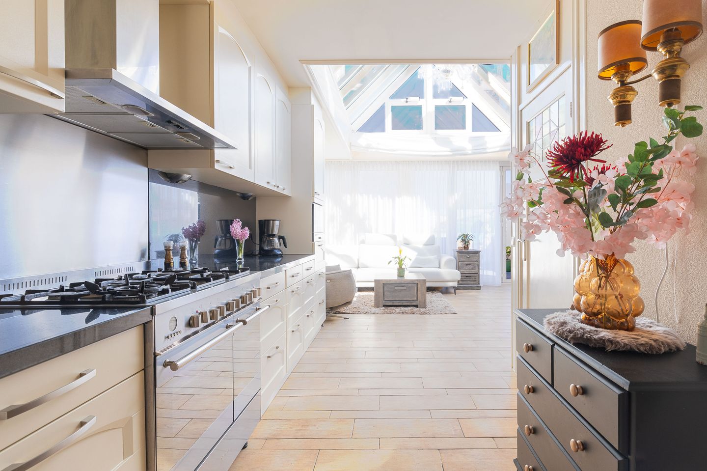 Photo 35 of Simon Koopmanstraat 76