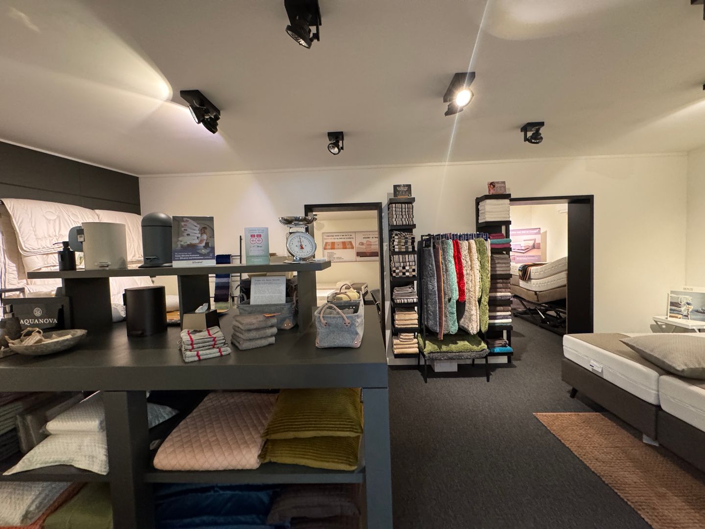 View photo 4 of Marktstraat 28