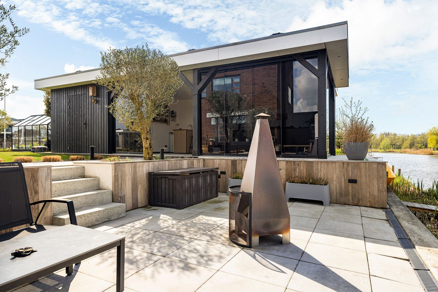 Photo 65 of Sjoerdtje Faberhôf 40