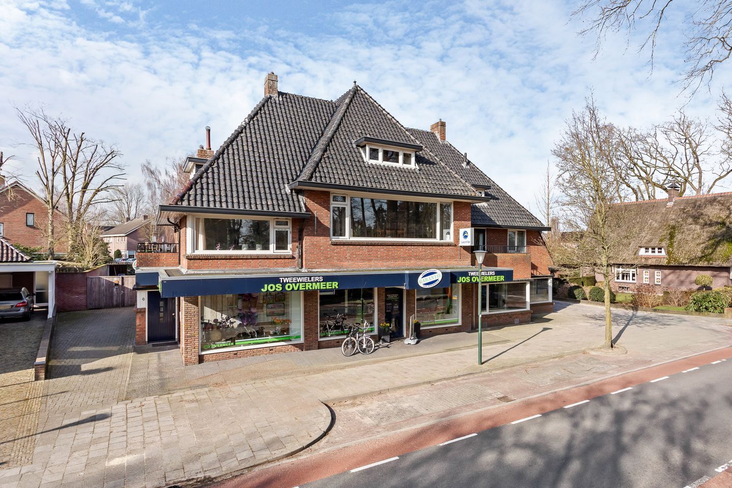 View photo 1 of Dorpsstraat 4-6