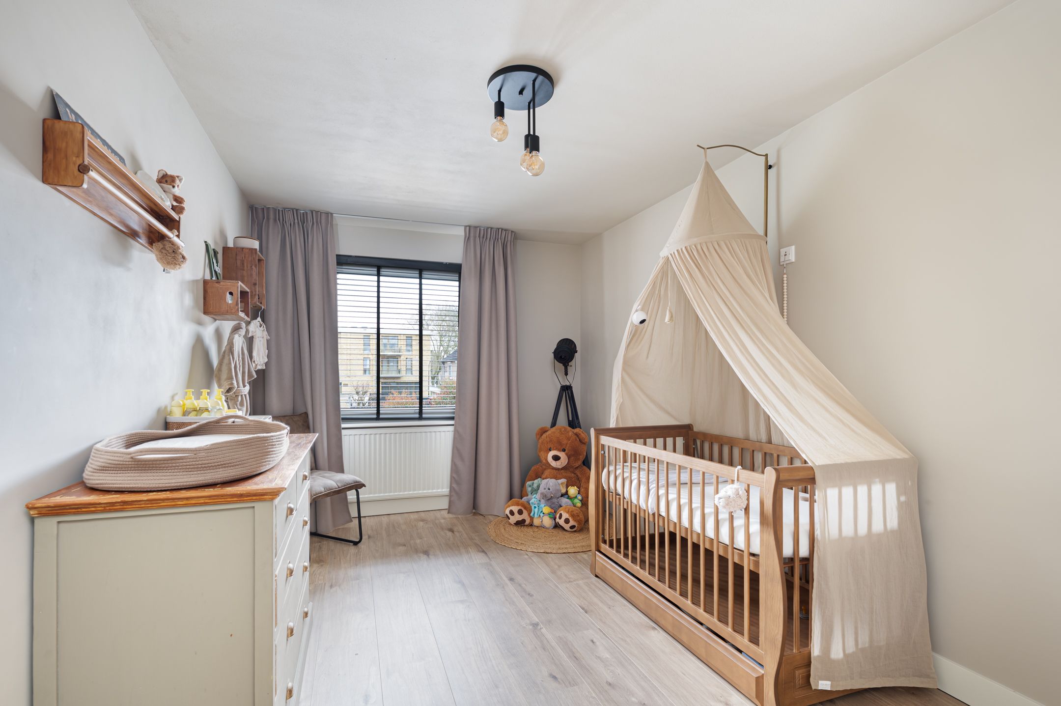 Foto 15 van Leliestraat 23