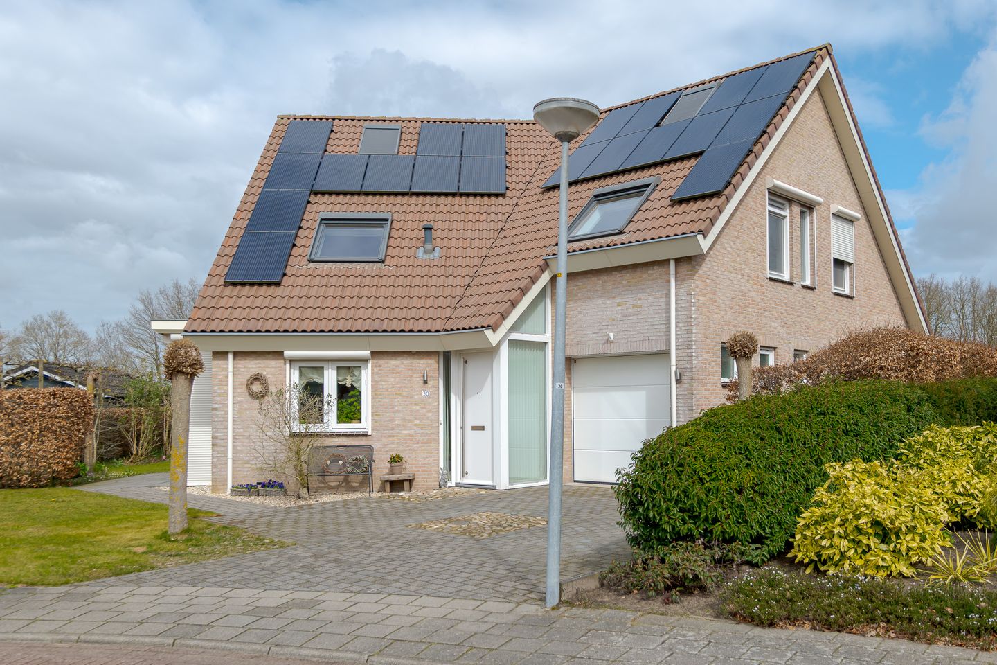 Foto 89 van Korenbloemweg 30