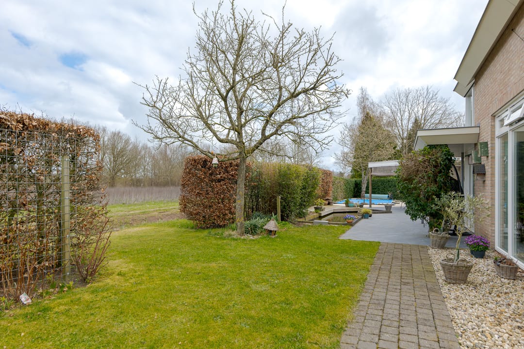 Foto 41 van Korenbloemweg 30