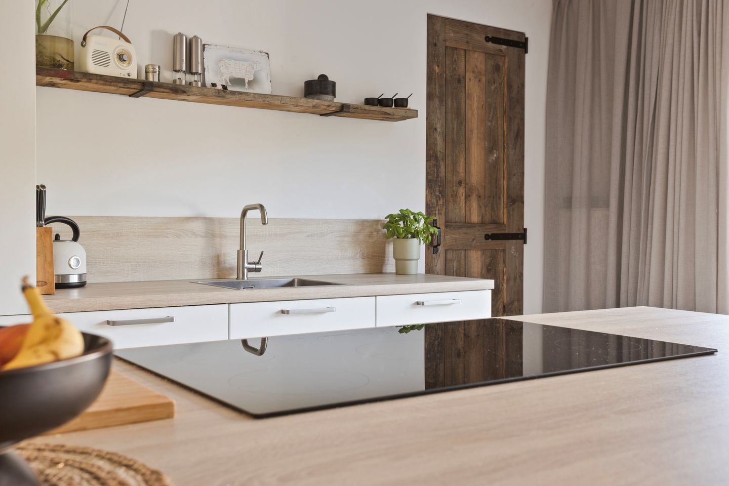 Foto 14 van van Hogendorpstraat 4