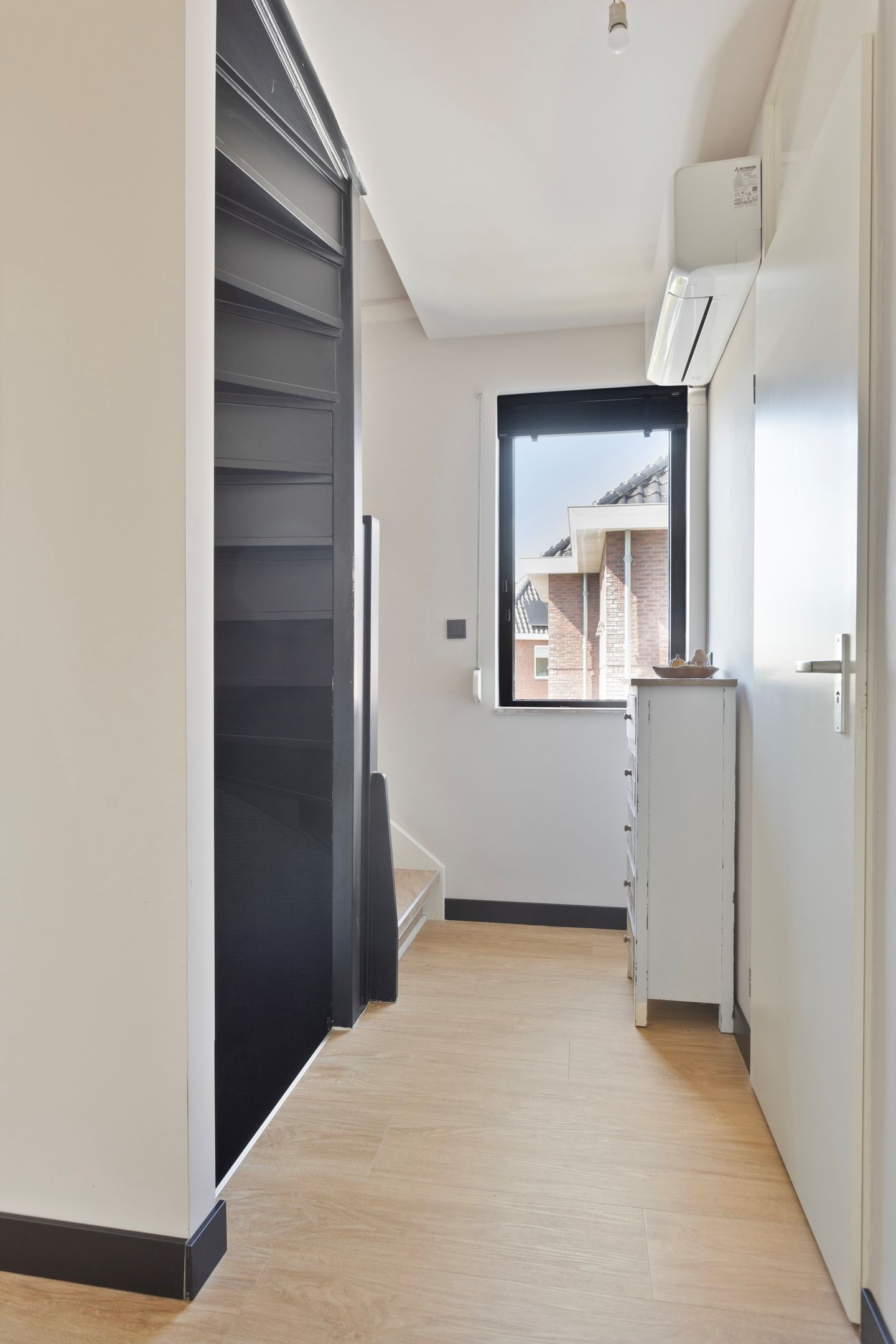 Foto 18 van van Hogendorpstraat 4