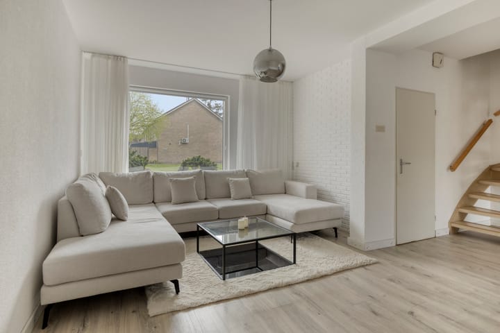 Foto 2 van Van Houtenstraat 11