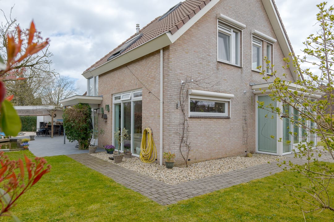 Foto 38 van Korenbloemweg 30